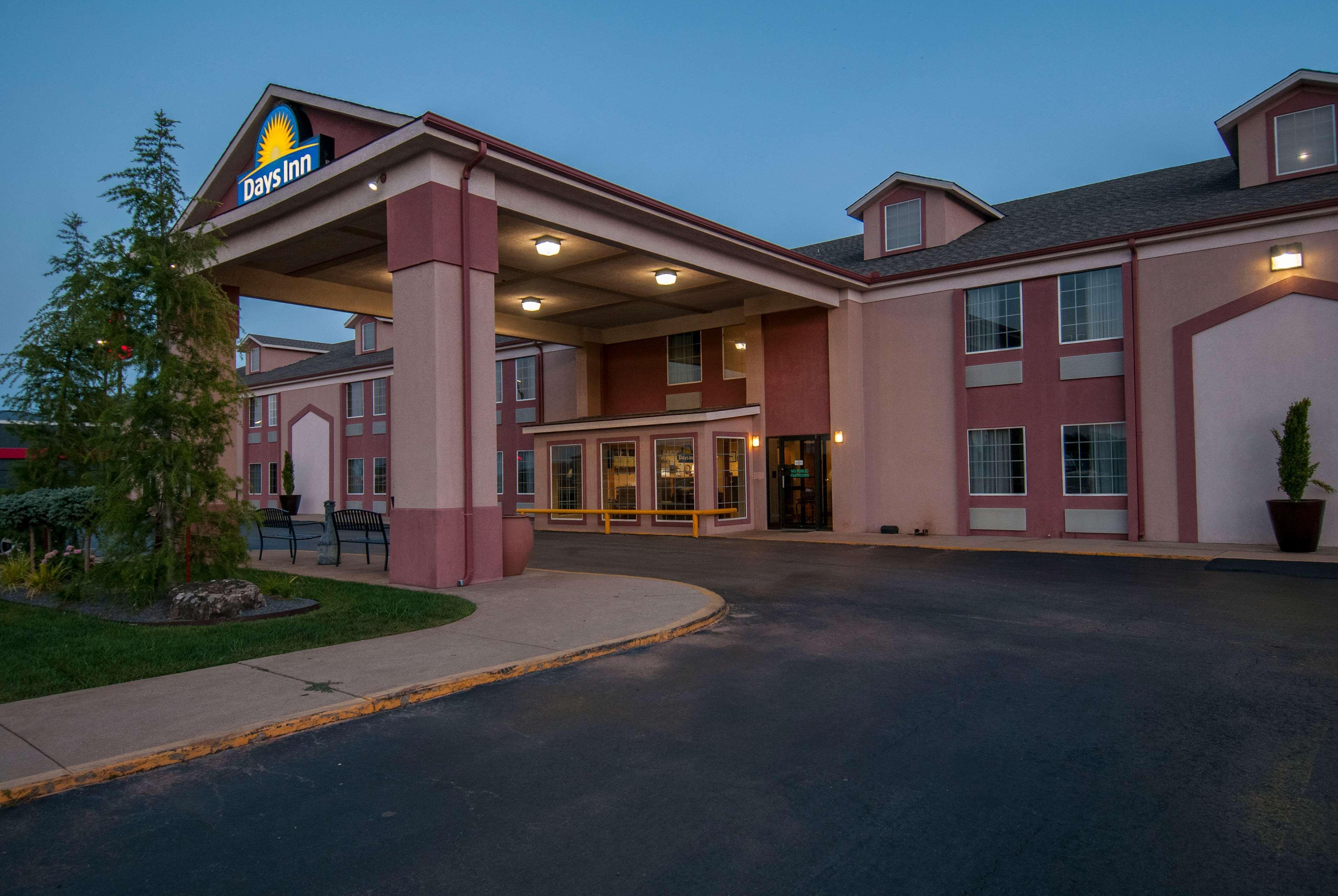 Days Inn By Wyndham Pauls Valley Exteriör bild